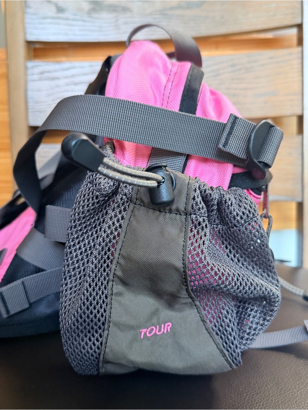 Mountainsmith Tour lumbar pack gray and pink day pack - Picture 4 of 10